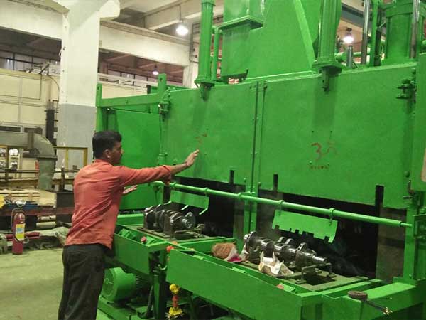 industrial-washing-for-retooling